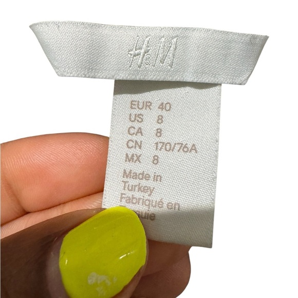 H&M Chainlink Black and Gold Coordinate Set, Size 8 - Picture 12 of 12